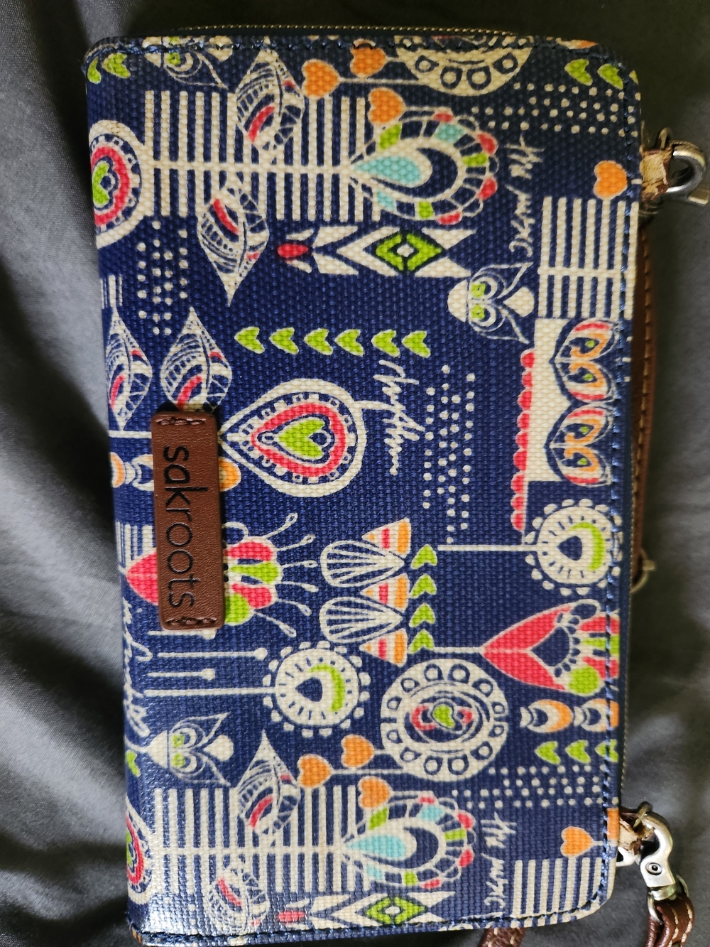 Sakroots Women's Floral Navy Zip Wallet